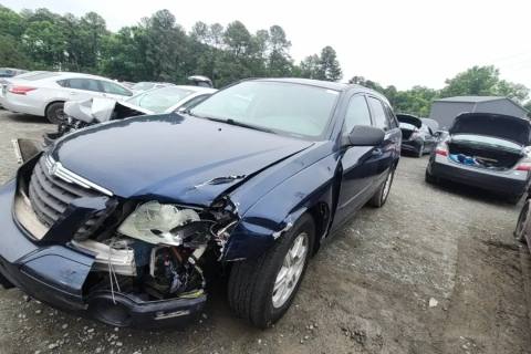 Photo of 2006 Chrysler Pacifica