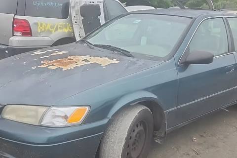 Photo of 1998 Toyota Camry