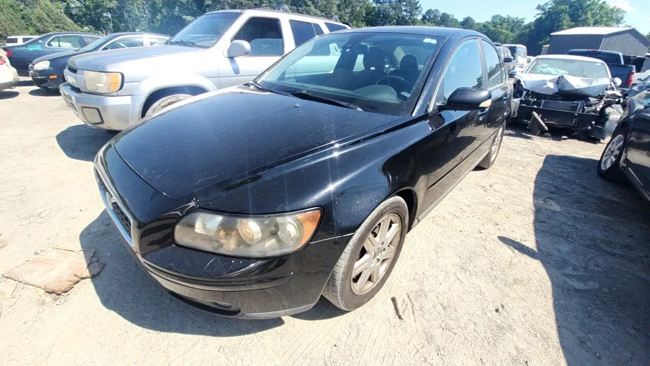 Photo of 2005 Volvo S40