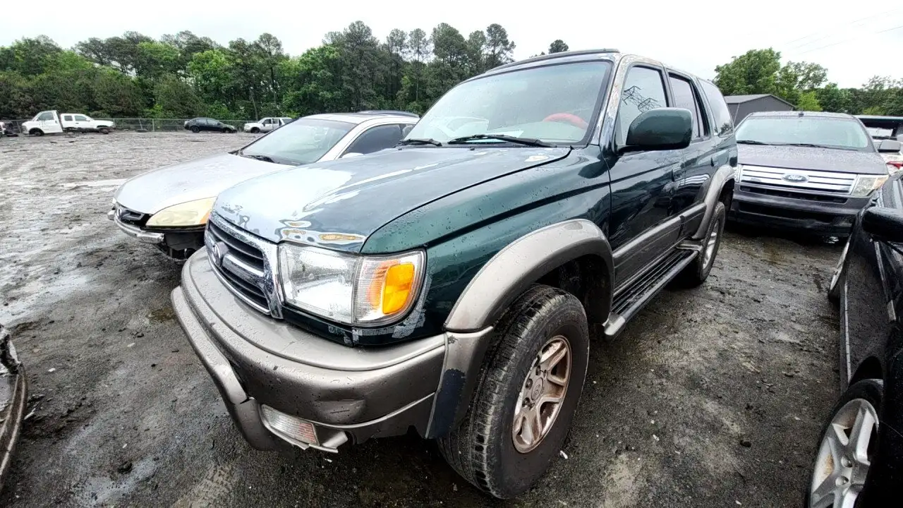 Photo of 2000 Toyota 4Runner