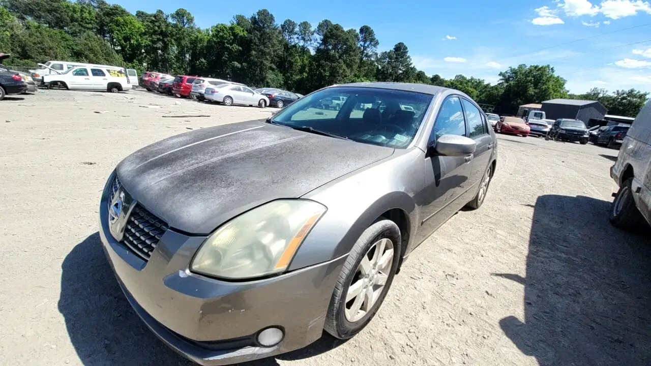 Photo of 2004 Nissan Maxima