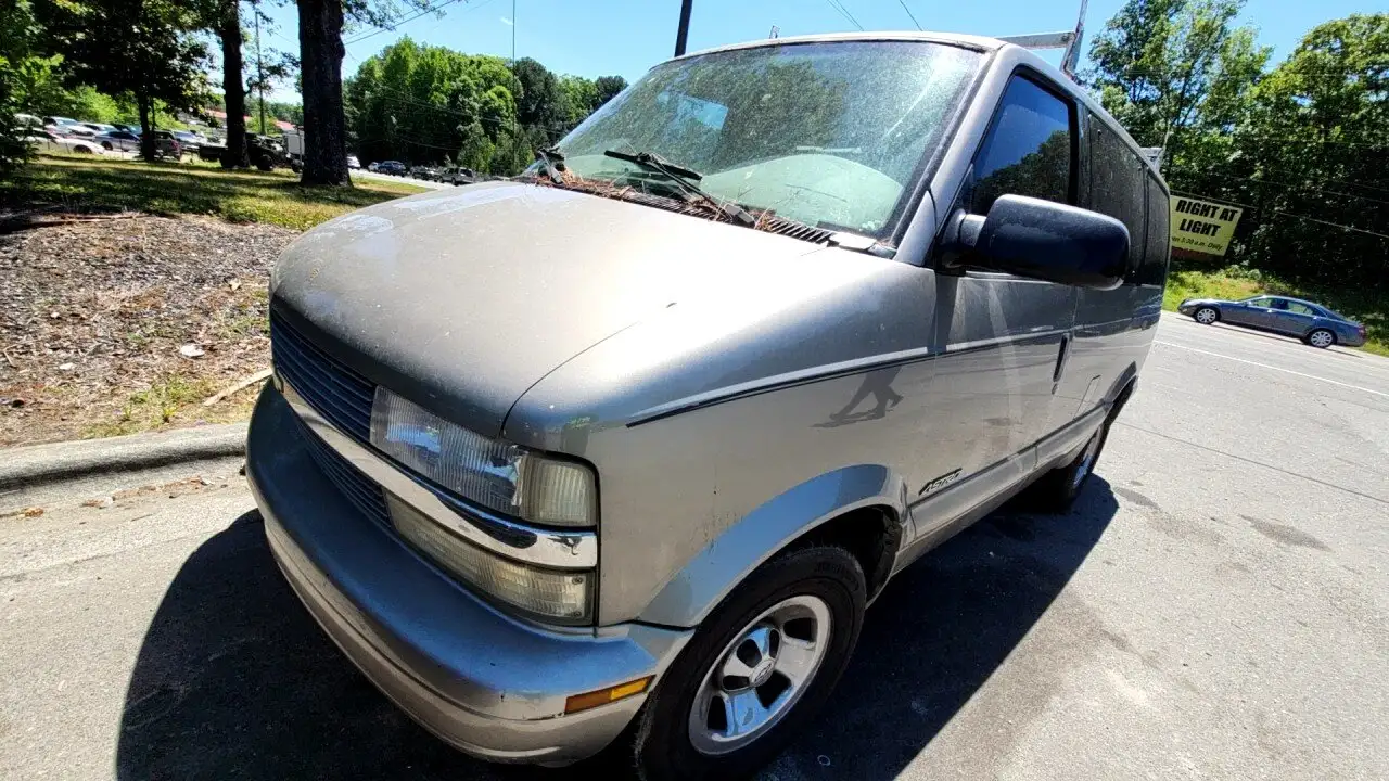 Photo of 2001 Chevrolet Astro