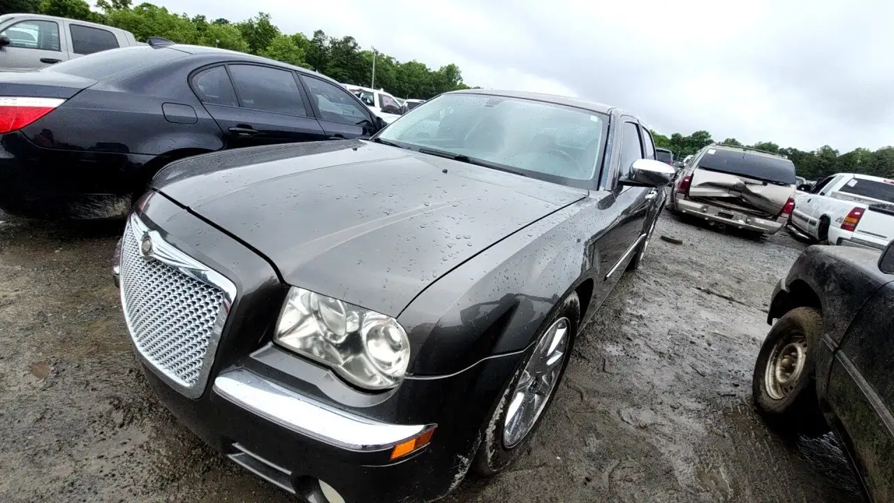Photo of 2010 Chrysler 300