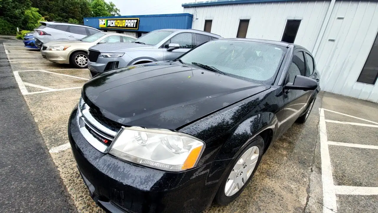 Photo of 2013 Dodge Avenger