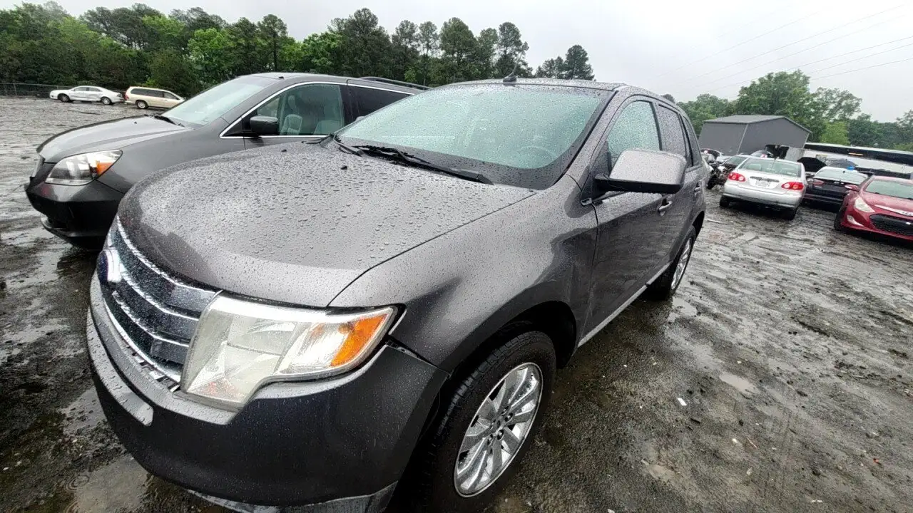 Photo of 2010 Ford Edge