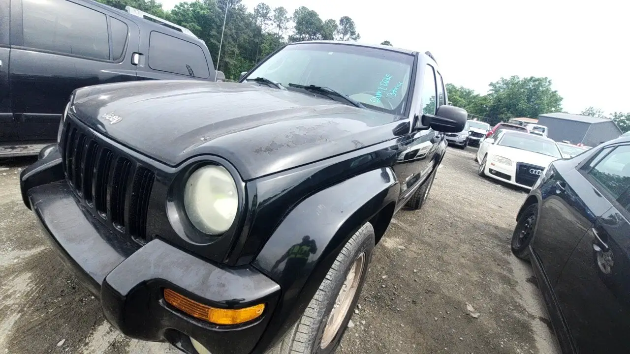 Photo of 2003 Jeep Liberty