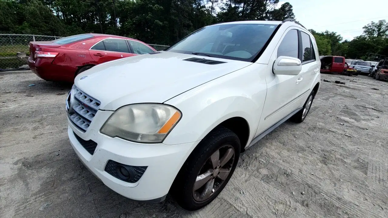 Photo of 2009 Mercedes-Benz Ml350