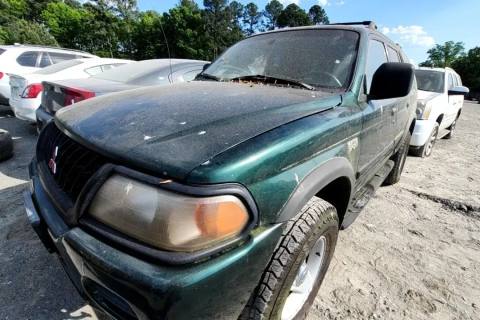 Photo of 2000 Mitsubishi Montero Sport