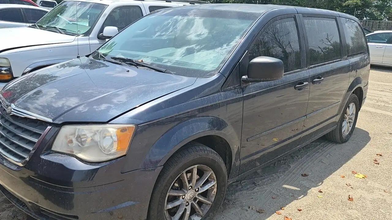 Photo of 2008 Chrysler Town & Country