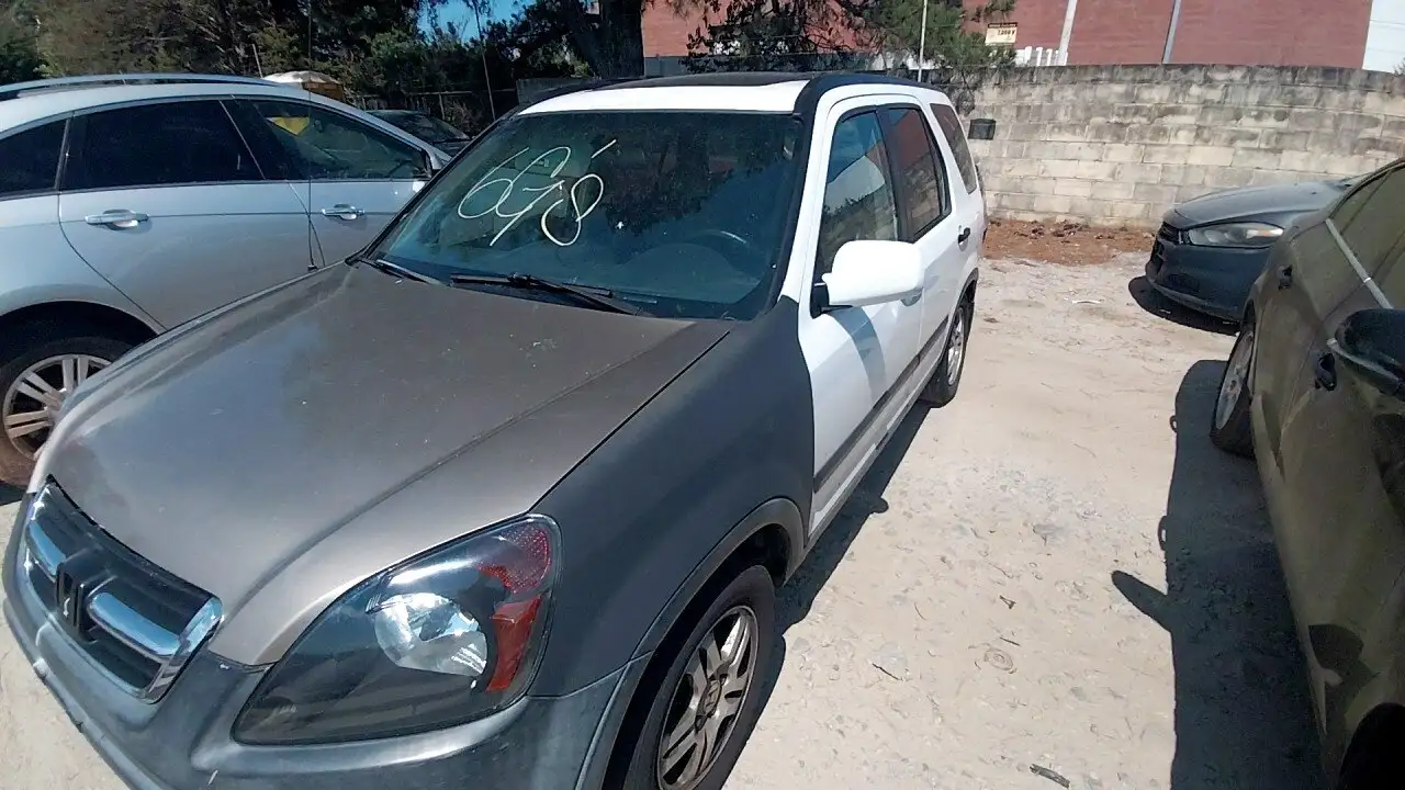 Photo of 2004 Honda Cr-V