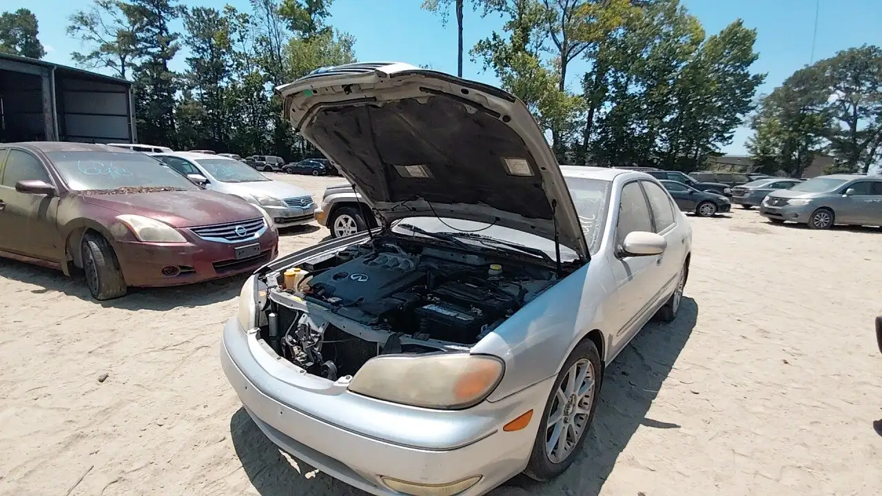Photo of 2002 Infiniti I35