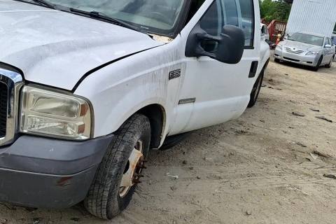 Photo of 2004 Ford F-350 Super Duty