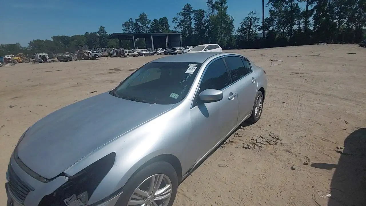 Photo of 2010 Infiniti G37