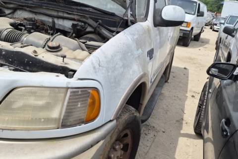 Photo of 1998 Ford F-250