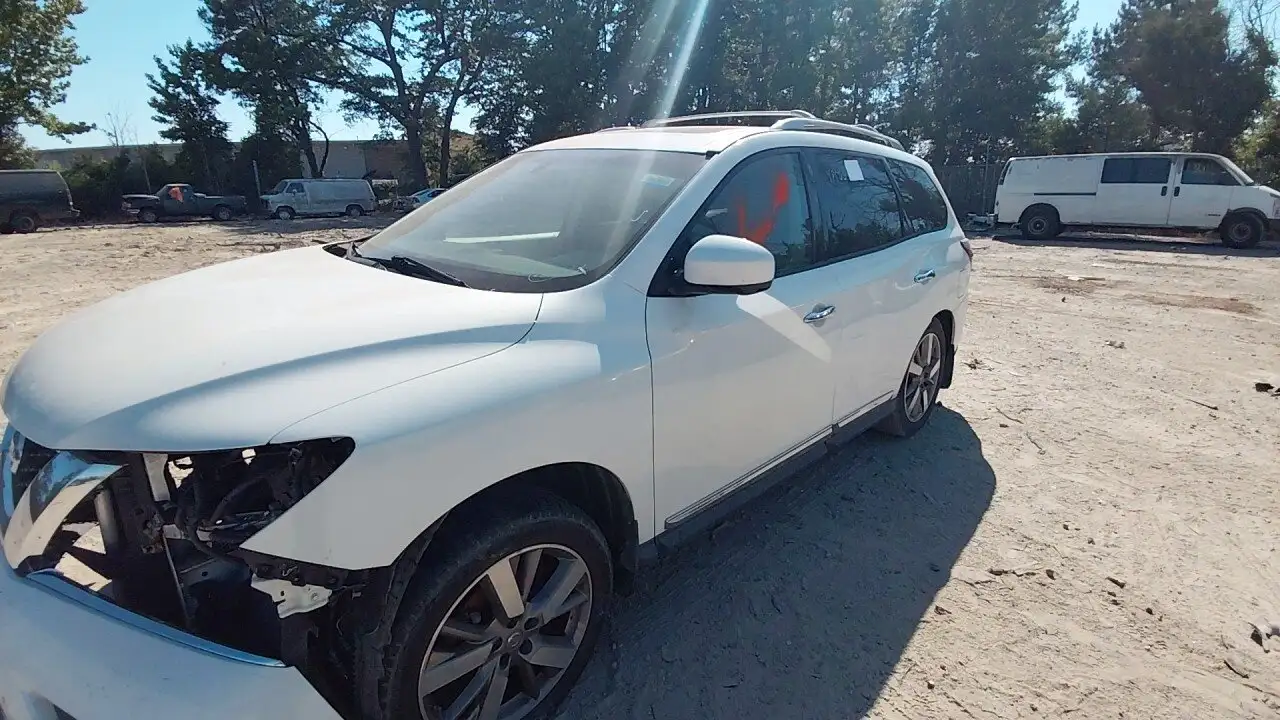 Photo of 2013 Nissan Pathfinder