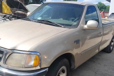 Photo of 1999 Ford F-150