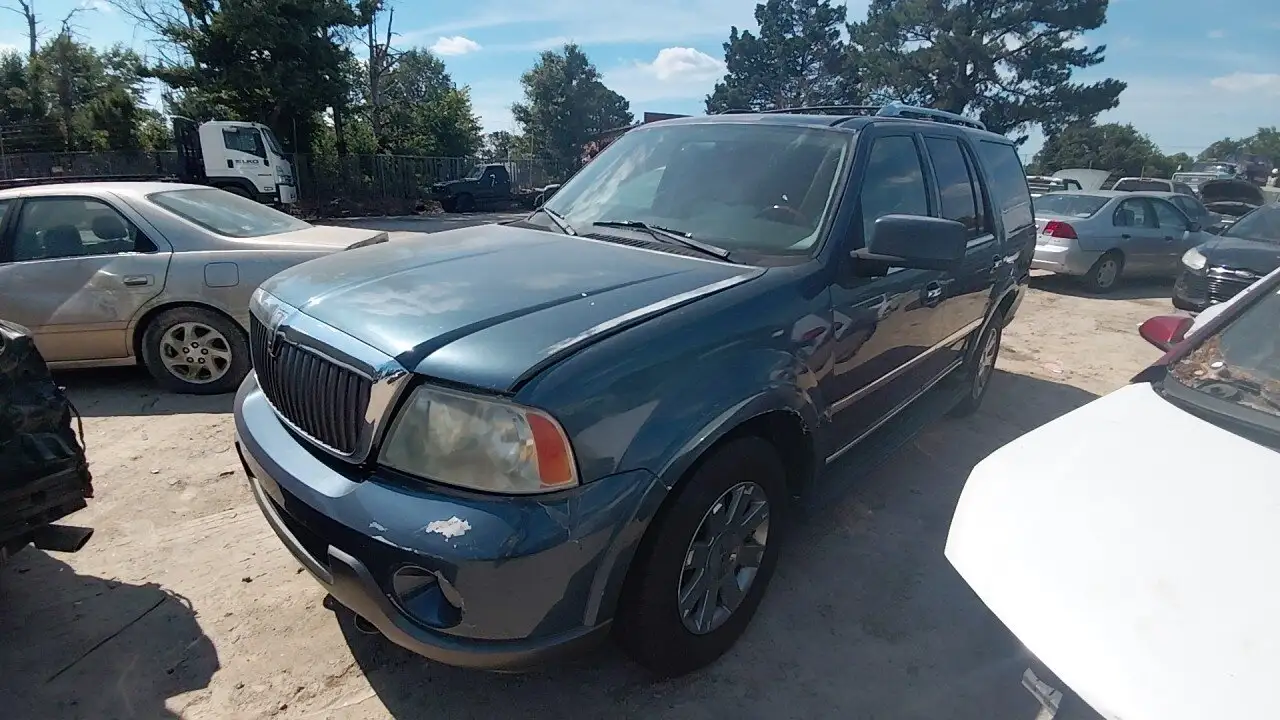 Photo of 2004 Lincoln Navigator