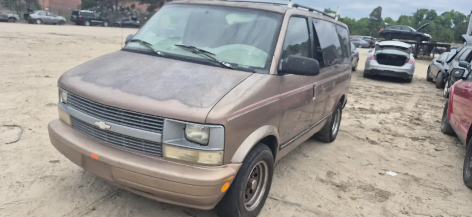Photo of 1997 Chevrolet Astro