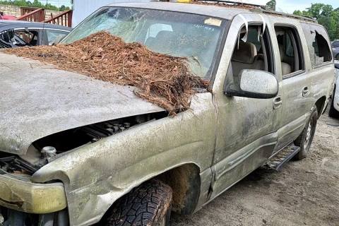 Photo of 2001 Chevrolet Suburban 1500