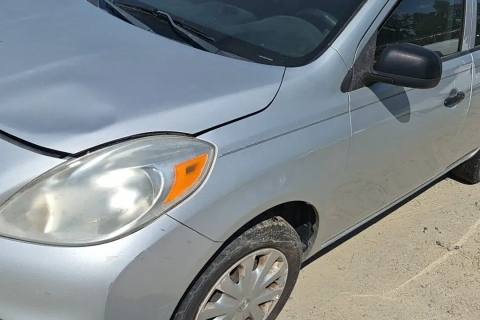 Photo of 2012 Nissan Versa