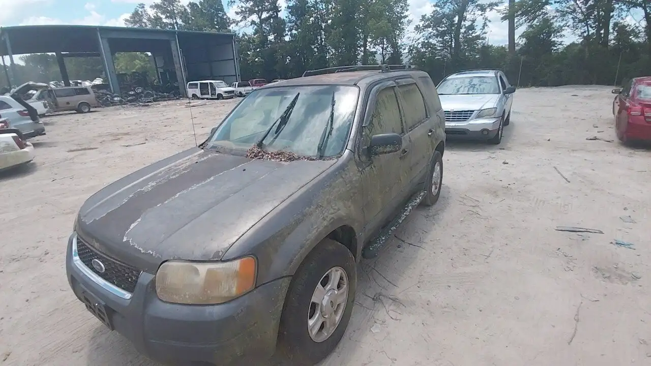 Photo of 2003 Ford Escape