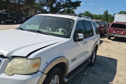 Photo of 2006 Ford Explorer