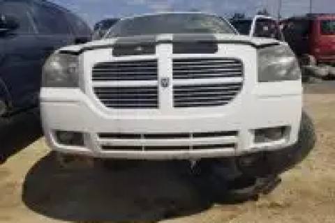 Photo of 2005 Dodge Magnum