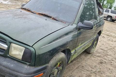Photo of 2001 Chevrolet Tracker