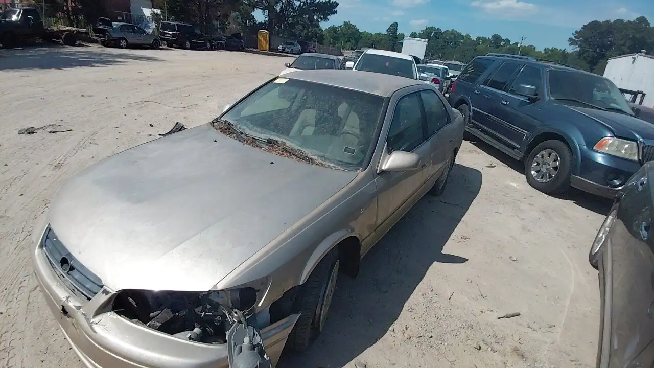 Photo of 2000 Toyota Camry