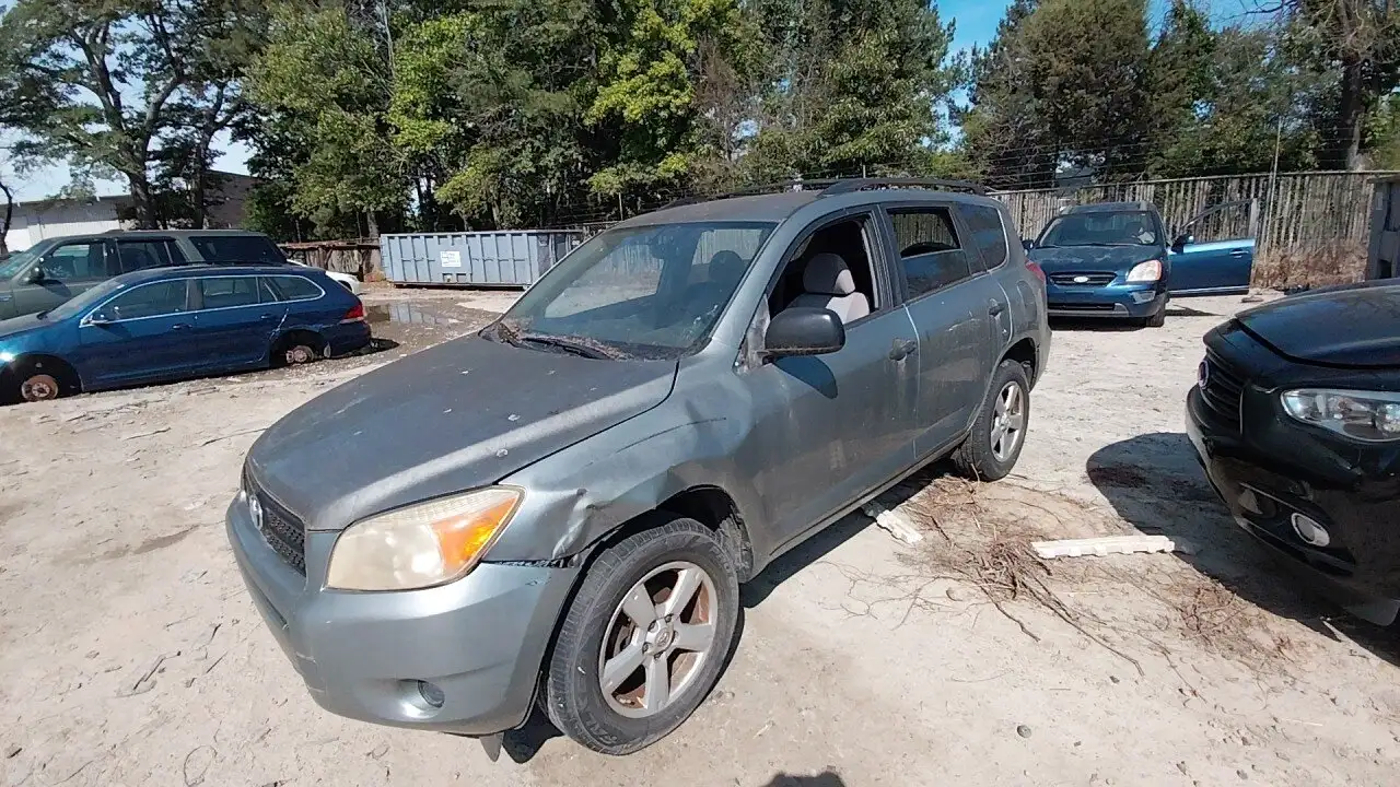 Photo of 2006 Toyota Rav4