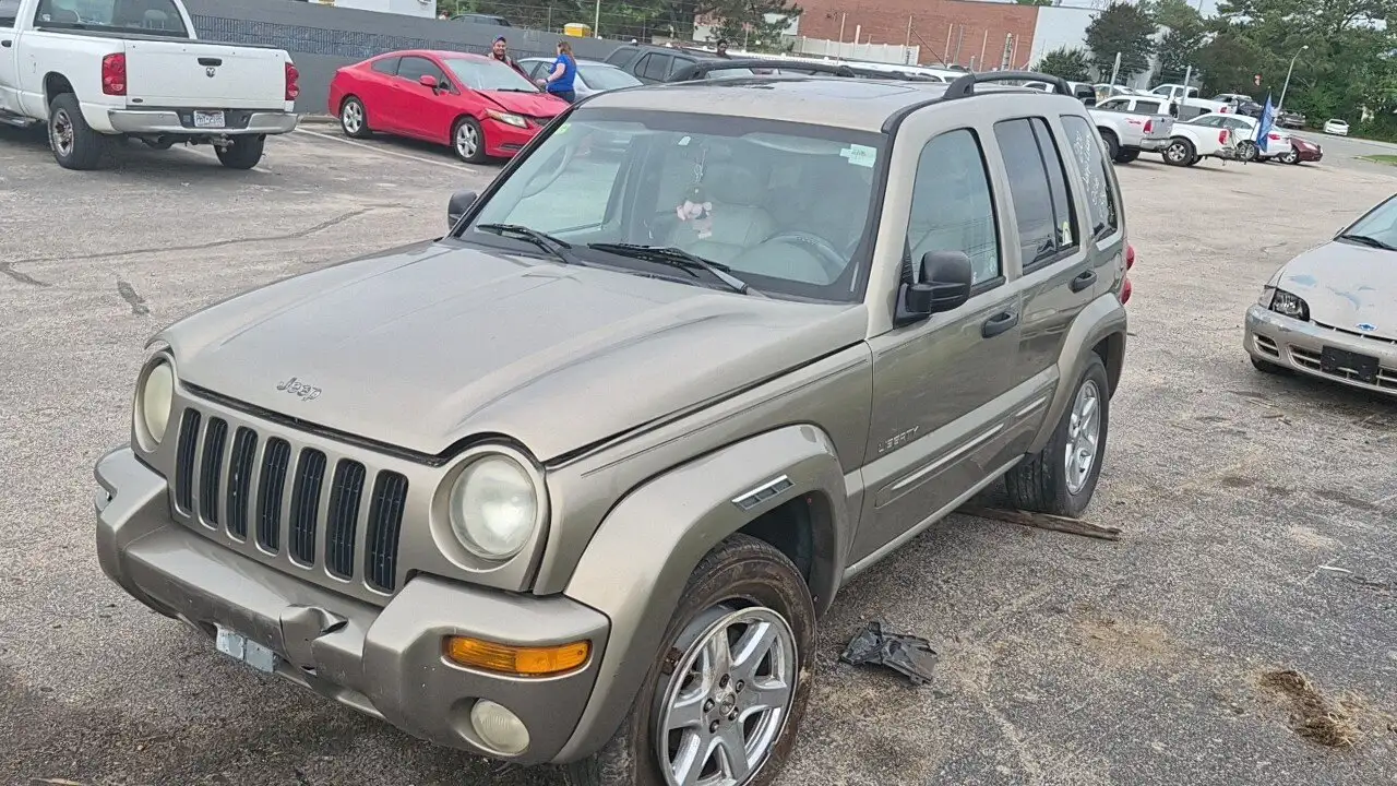 Photo of 2004 Jeep Liberty