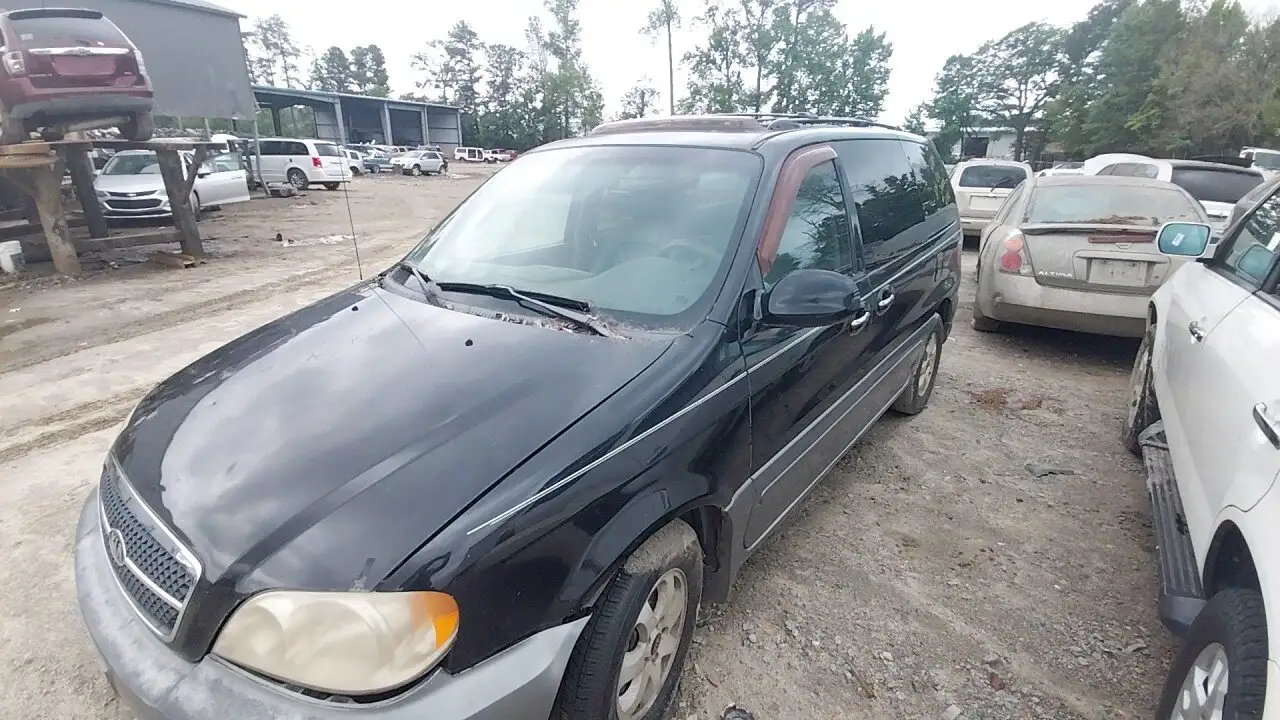Photo of 2004 Kia Sedona