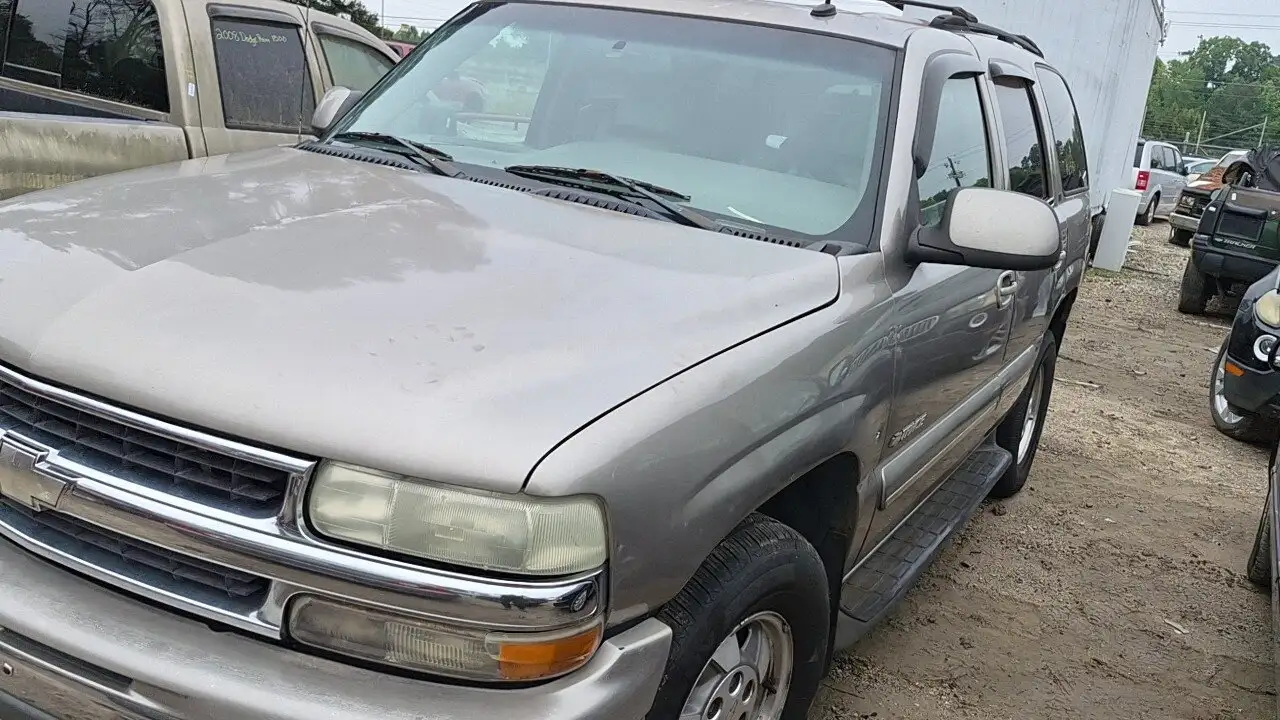 Photo of 2002 Chevrolet Tahoe
