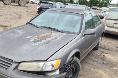 Photo of 1998 Toyota Camry