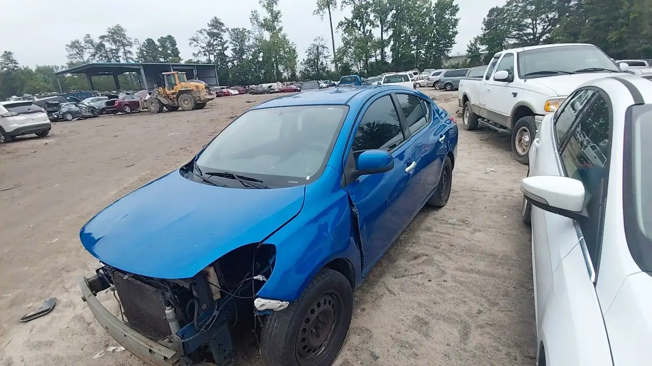 Photo of 2012 Nissan Versa