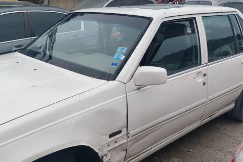 Photo of 1998 Volvo S90