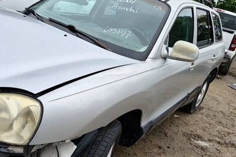 Photo of 2004 Hyundai Santa Fe