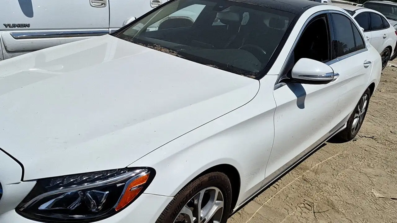 Photo of 2015 Mercedes-Benz C300
