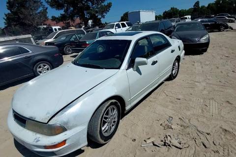 Photo of 2000 Mitsubishi Diamante