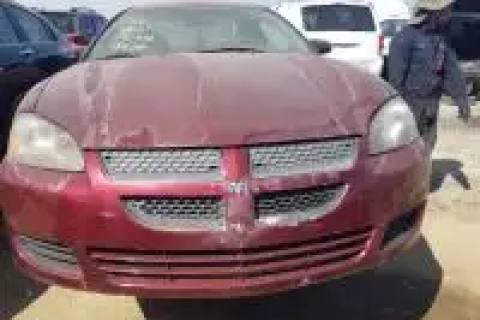 Photo of 2004 Dodge Stratus