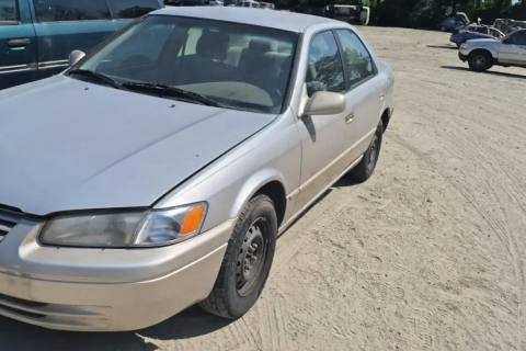 Photo of 1997 Toyota Camry