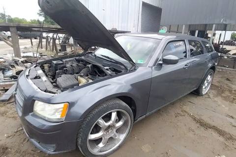 Photo of 2008 Dodge Magnum