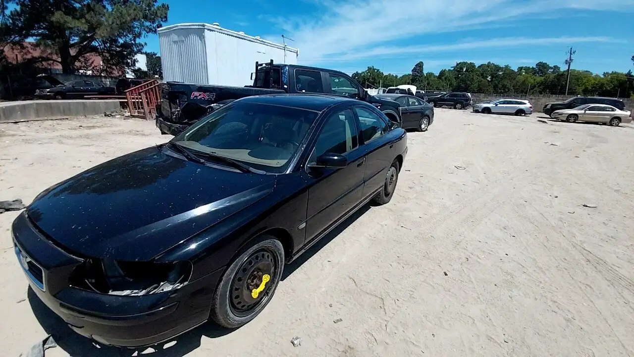 Photo of 2005 Volvo S60