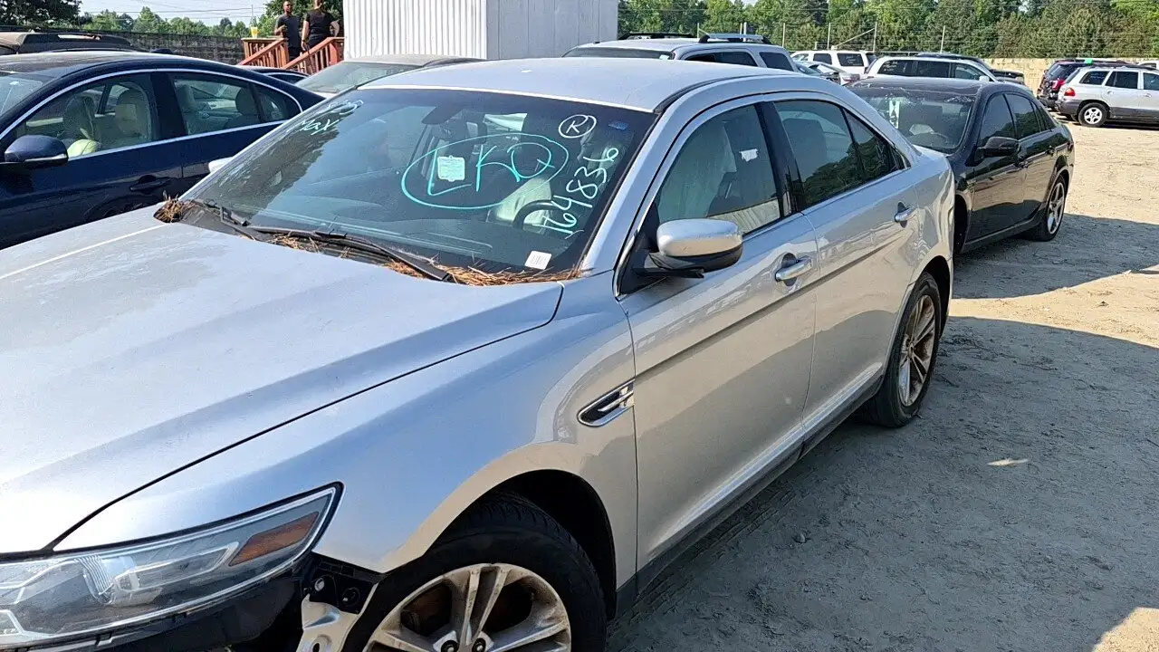 Photo of 2013 Ford Taurus