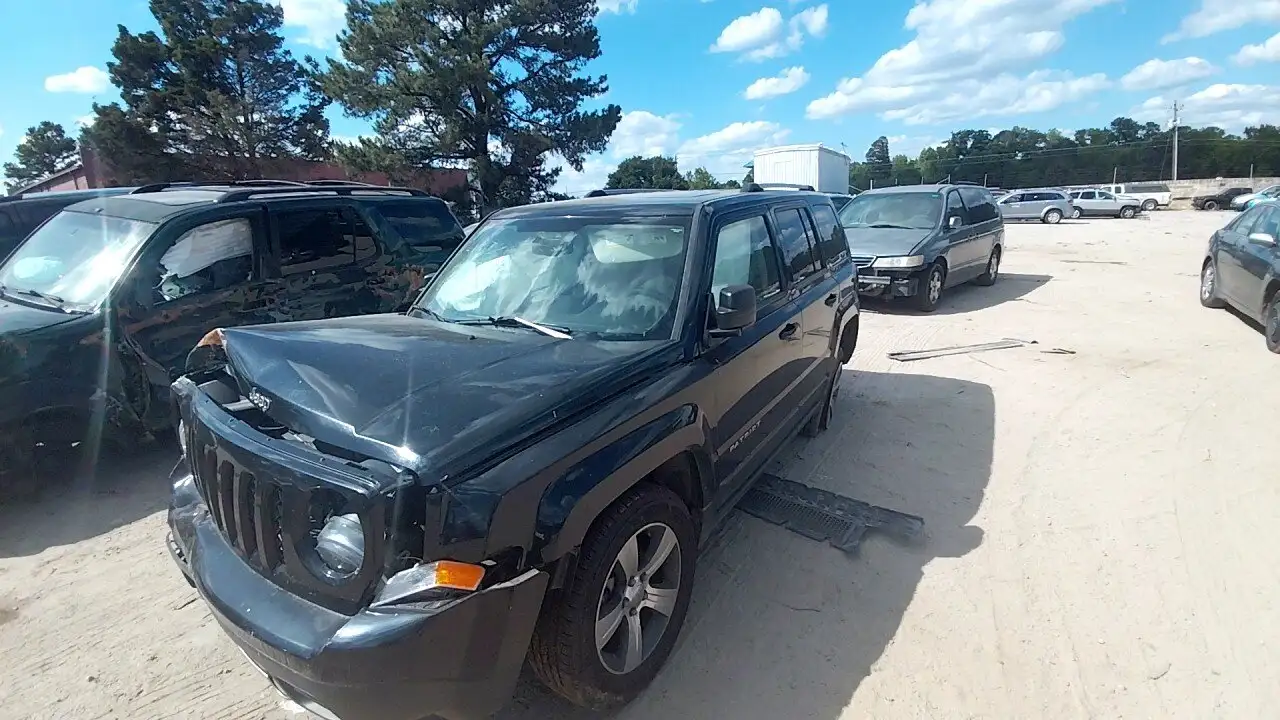 Photo of 2016 Jeep Patriot