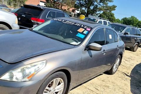 Photo of 2011 Infiniti G37