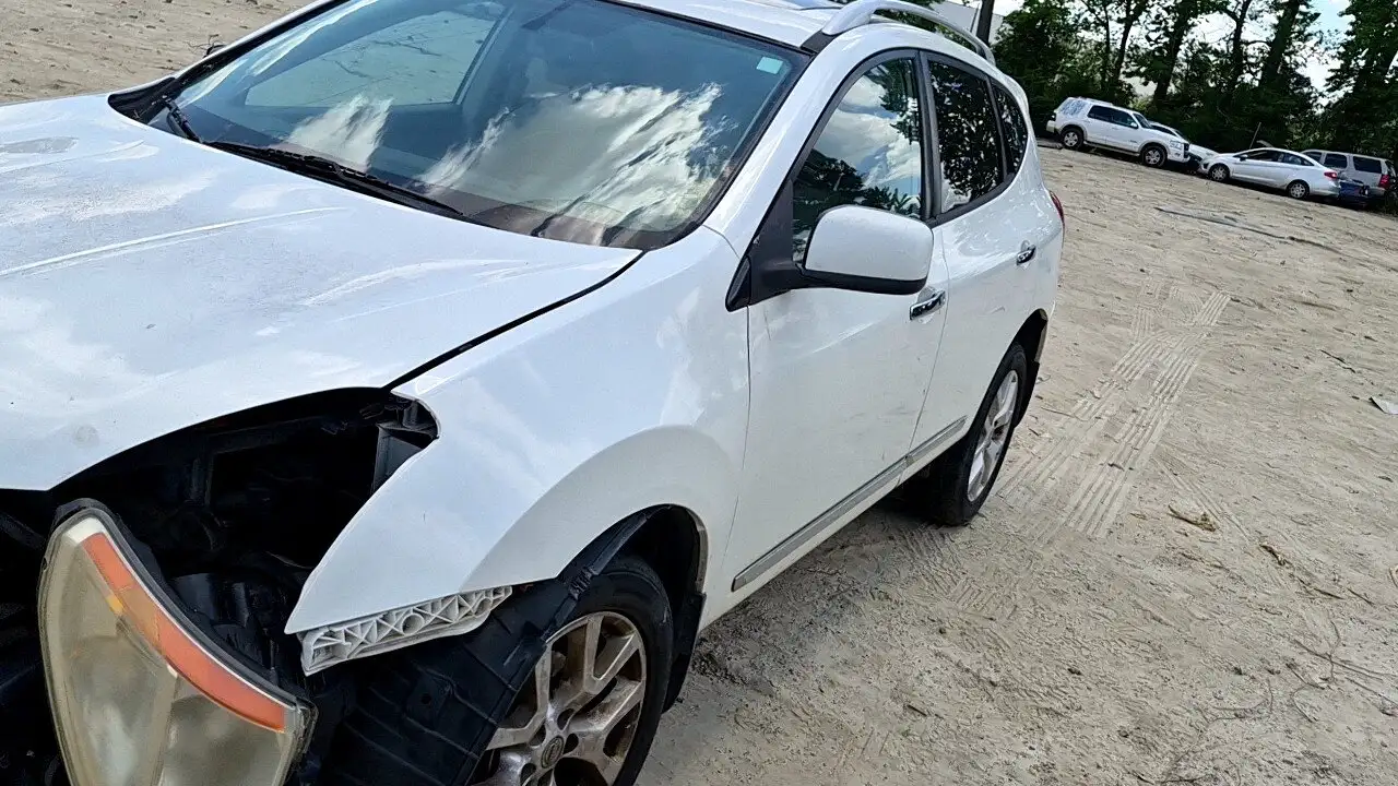 Photo of 2011 Nissan Rogue