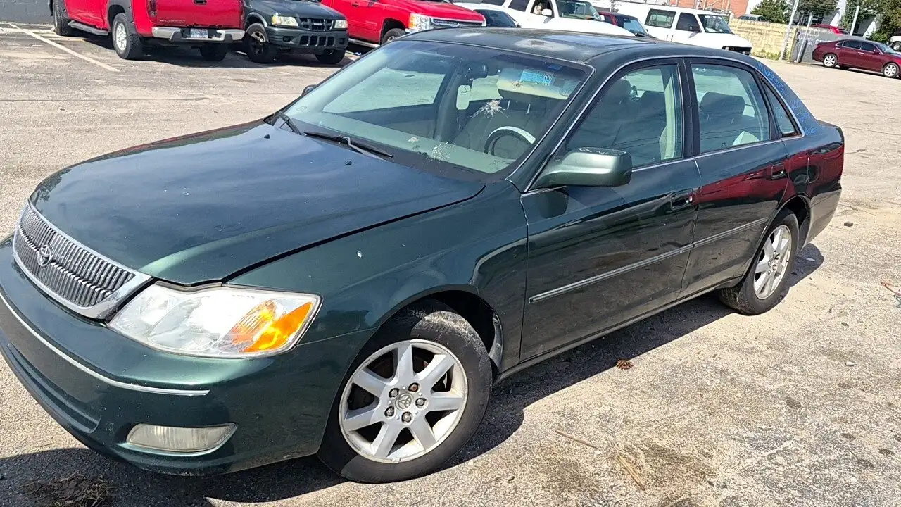 Photo of 2001 Toyota Avalon