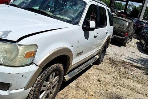 Photo of 2006 Ford Explorer
