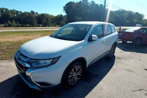 Photo of 2017 Mitsubishi Outlander